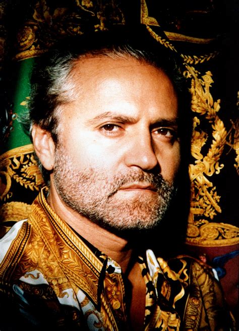 più famoso bulgari o versace|Gianni Versace, dieci codici distintivi del suo stile entrati nella .